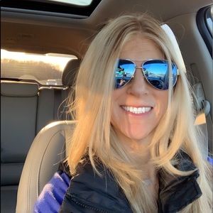 Meet your Posher, Stacy